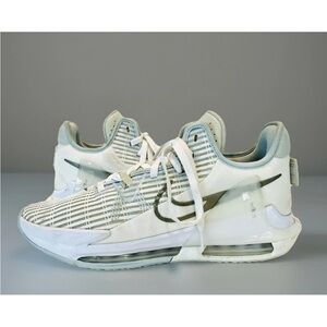 Nike LeBron Witness VI 6 Mens Size 11 Summit White Basketball Shoes CZ4052-102